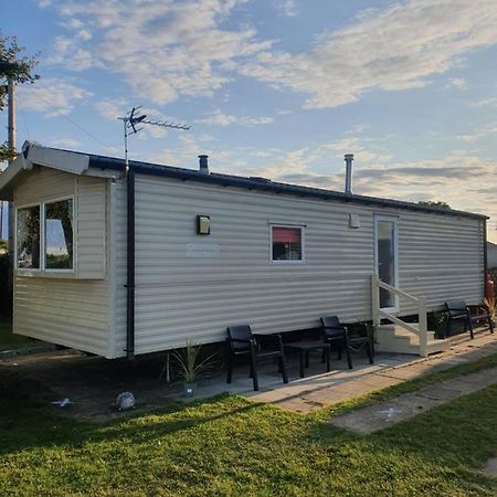 Fantasy Island King Fisher 8Berth 401 Инголдмелс Екстериор снимка